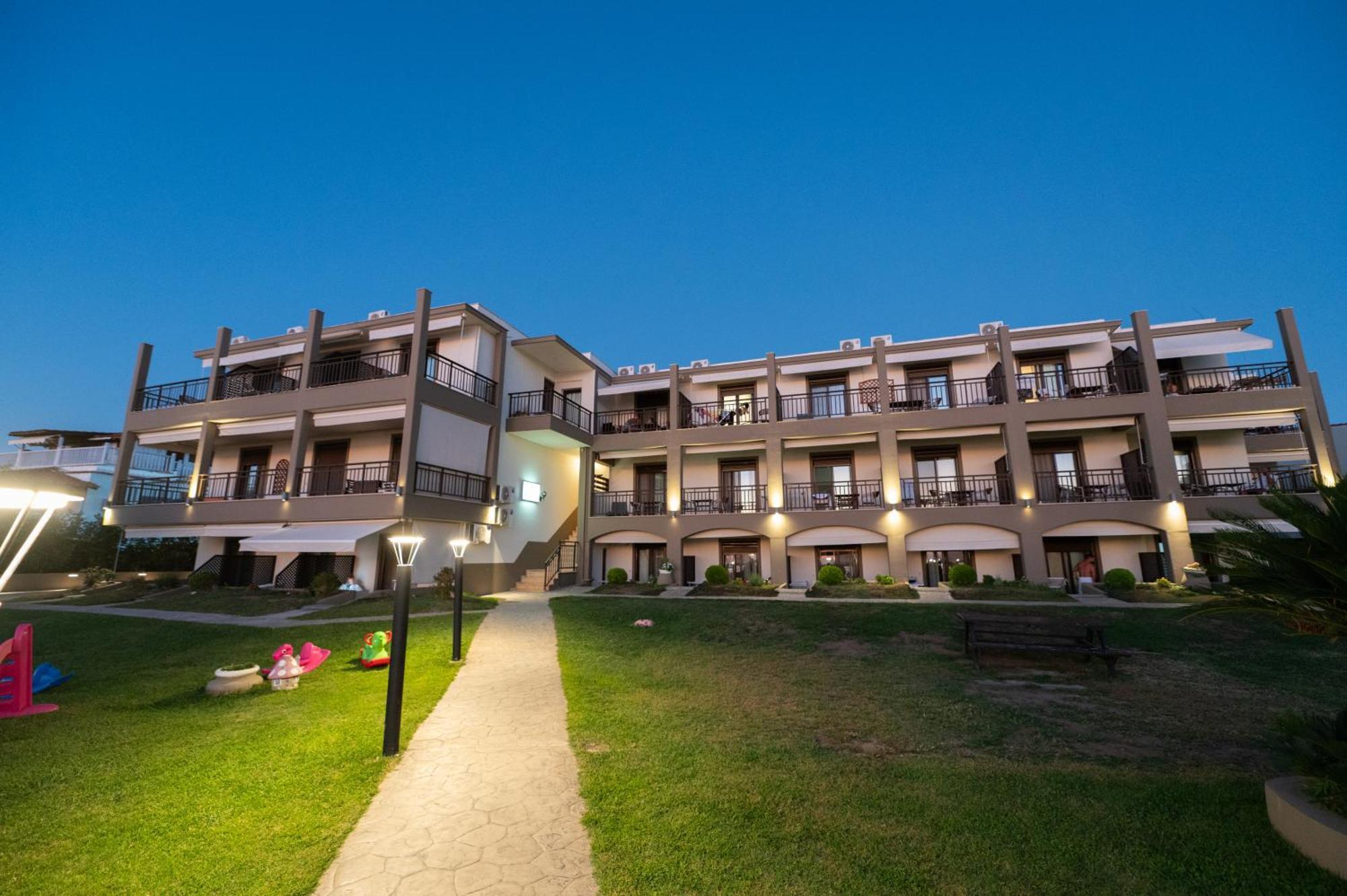 Hotel Areti Неос Мармарас Екстериор снимка