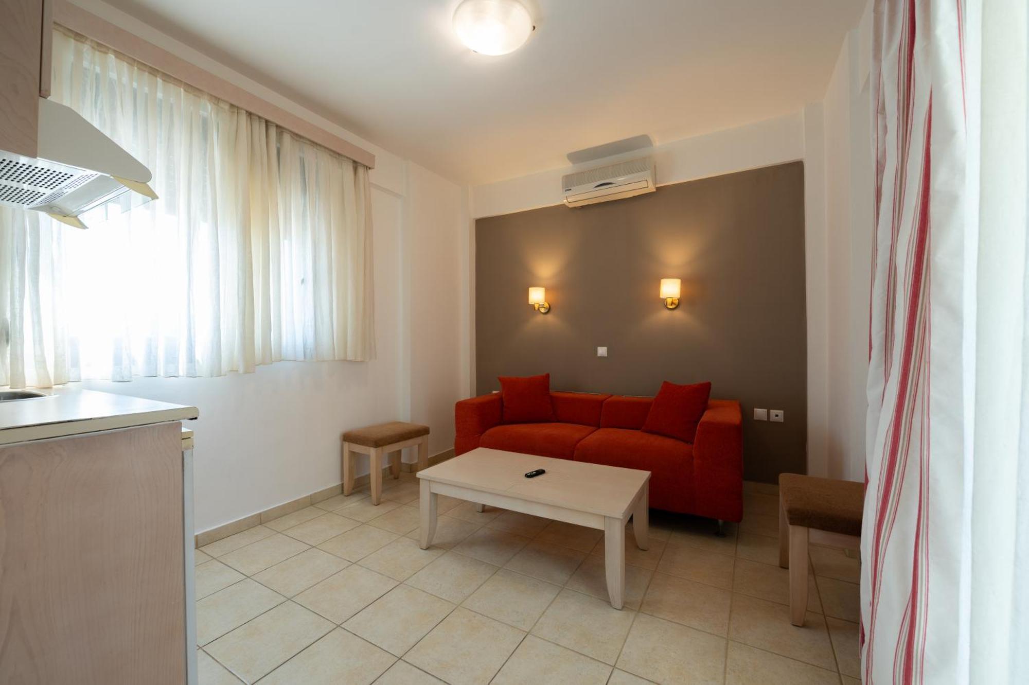 Hotel Areti Неос Мармарас Екстериор снимка