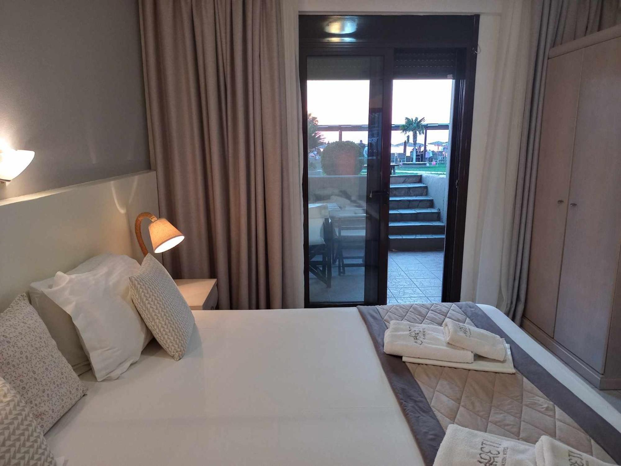 Hotel Areti Неос Мармарас Екстериор снимка