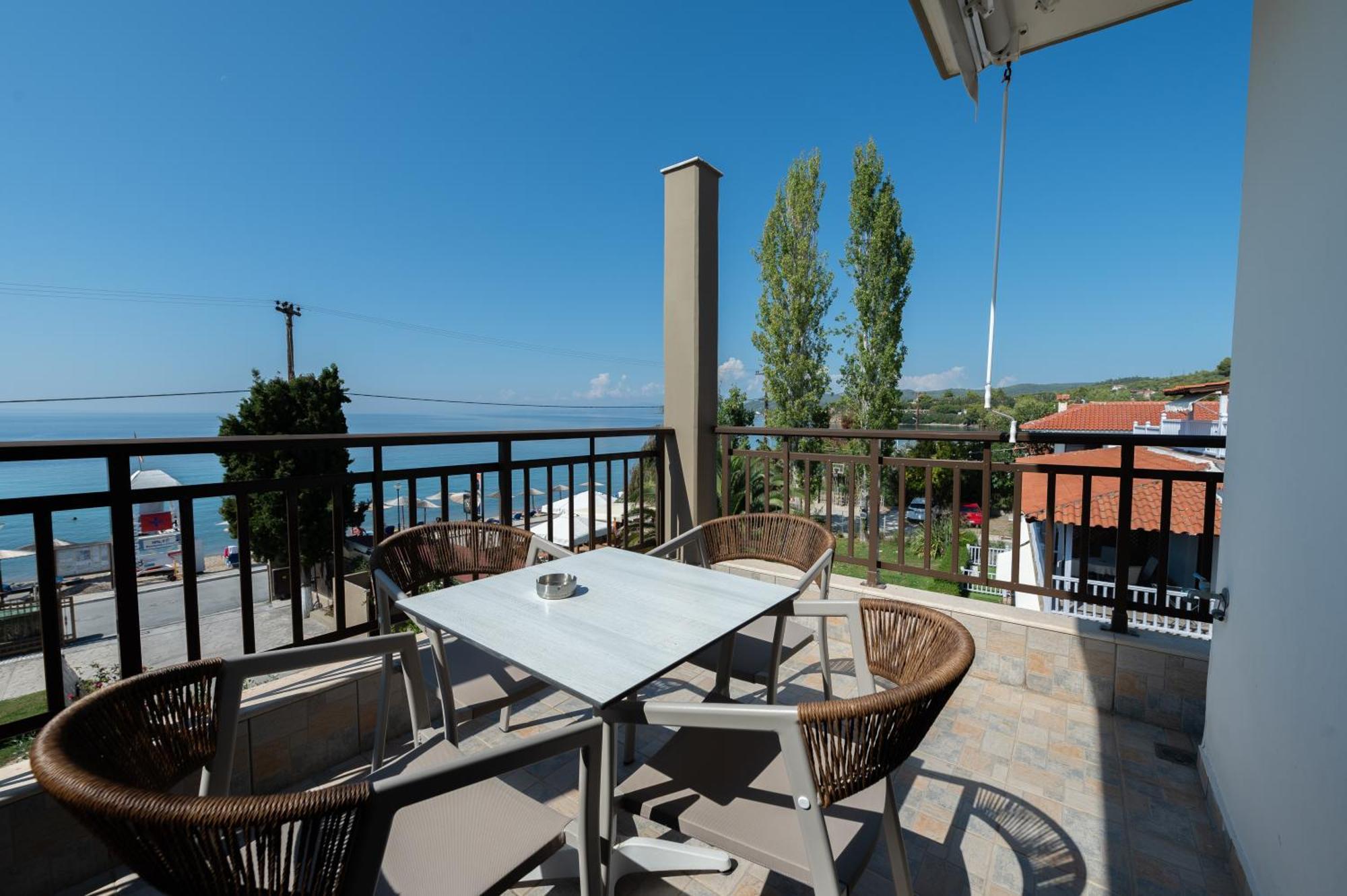 Hotel Areti Неос Мармарас Екстериор снимка