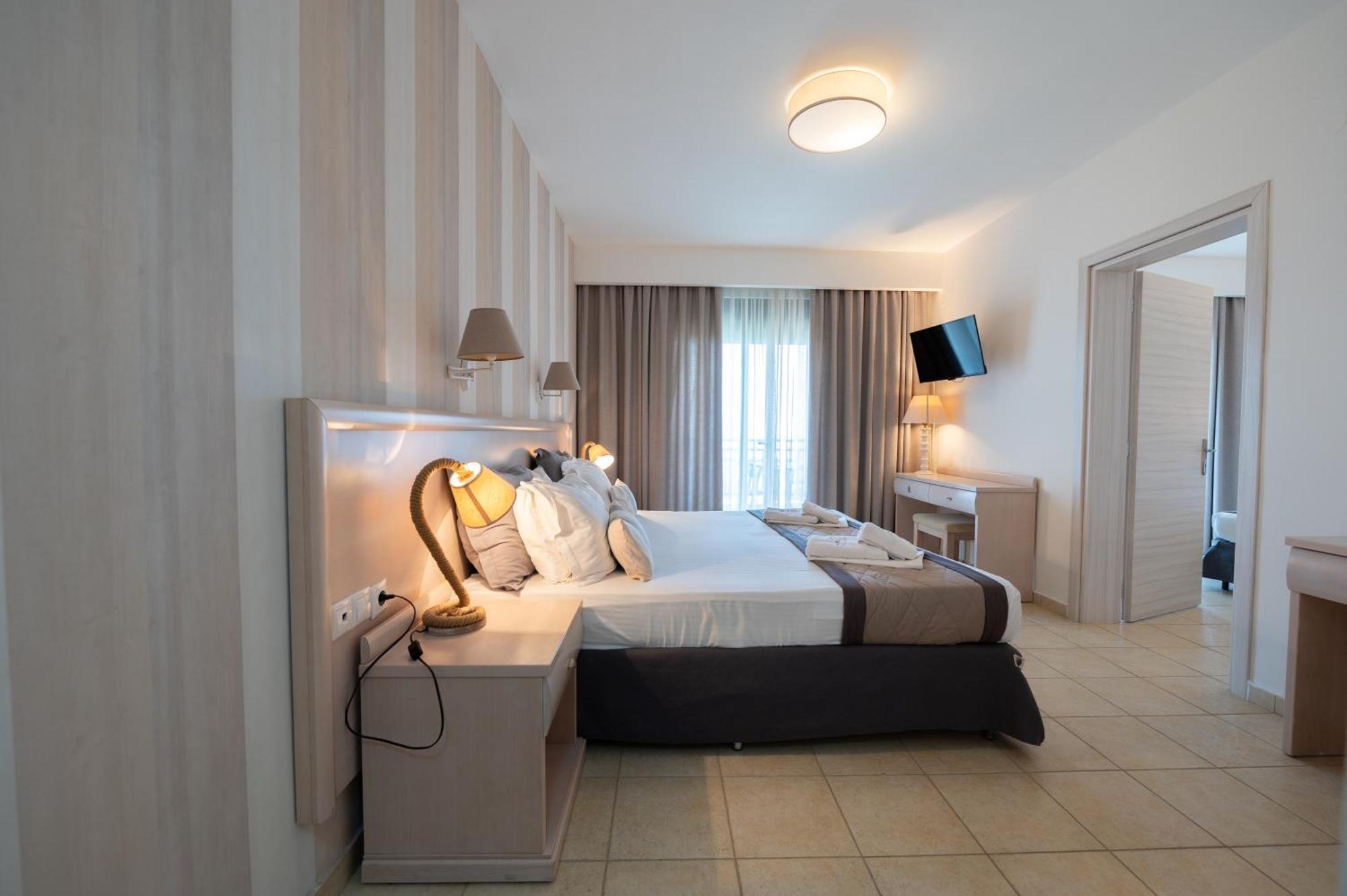 Hotel Areti Неос Мармарас Екстериор снимка